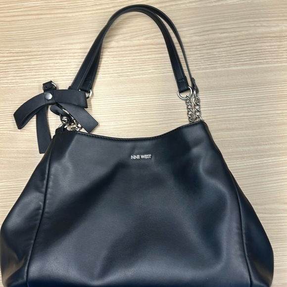 Nine West black leather purse - Picture 9 of 10